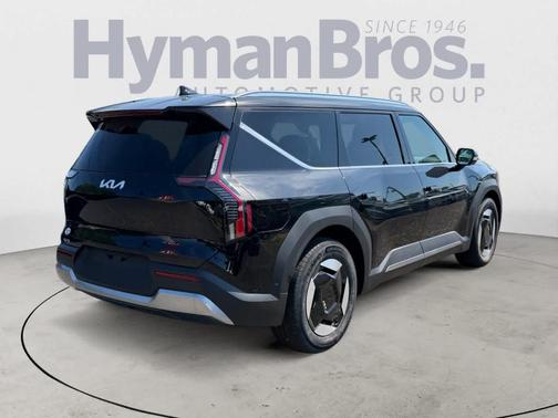 Ebony Black 2026 Kia EV9 Wind