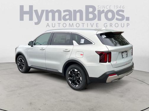 Ivory Silver 2026 Kia Sorento S