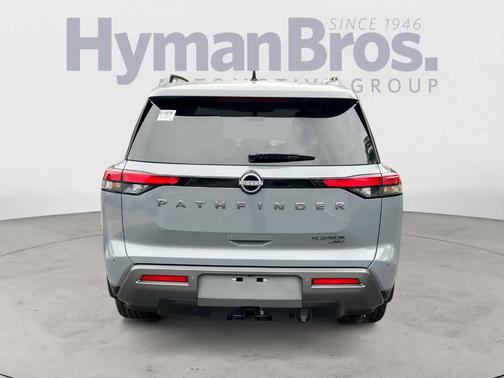 Boulder Gray Metallic 2026 Nissan Pathfinder Platinum