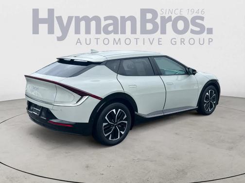 Glacier 2022 Kia EV6 Wind