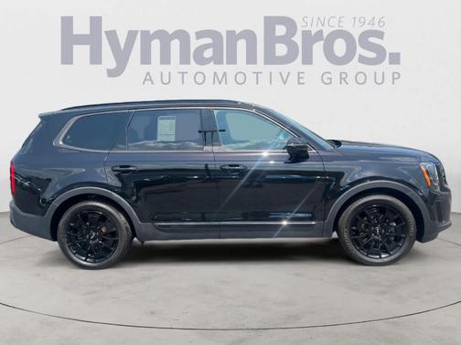 Black 2022 Kia Telluride SX