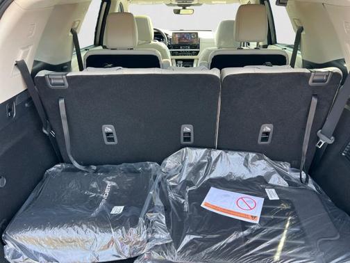 Gun Metallic 2026 Nissan Pathfinder SL