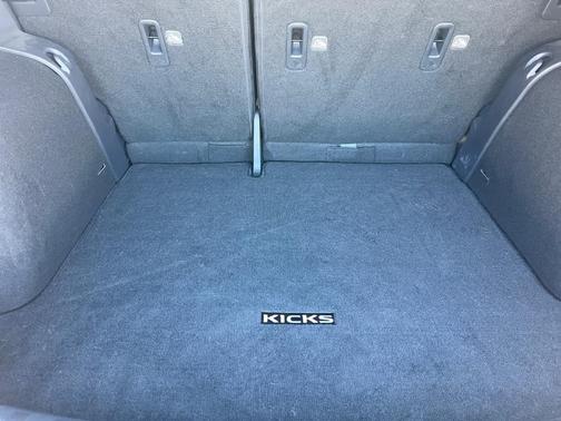 2018 Nissan Kicks SV