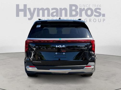 Aurora Black Pearl 2026 Kia Carnival SX