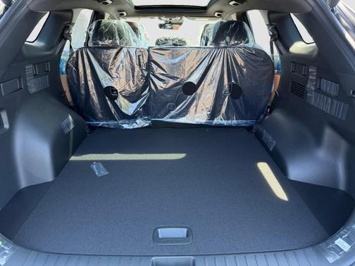 Gravity Gray 2026 Kia Sportage Hybrid X-LINE