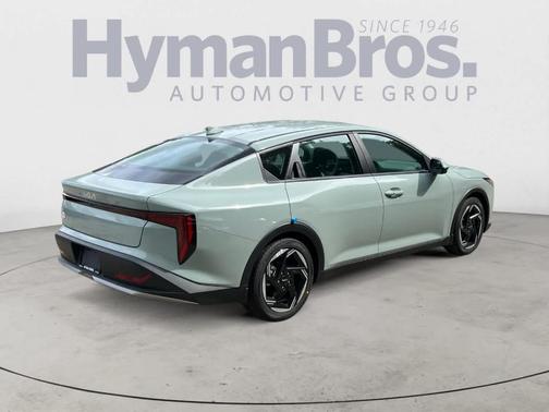 2025 Kia K4 EX