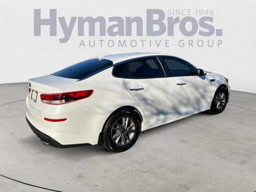 2020 Kia Optima LX