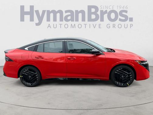 2t Emb Blk Roof 2026 Nissan Sentra SR