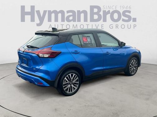 2021 Nissan Kicks SV