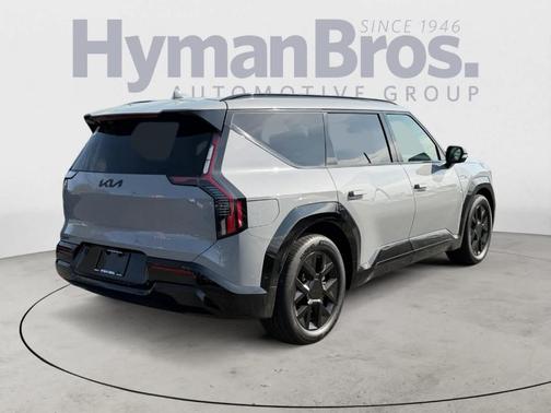 Wolf Gray 2026 Kia EV9 Land