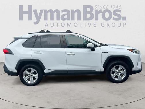 2021 Toyota RAV4 Hybrid XLE