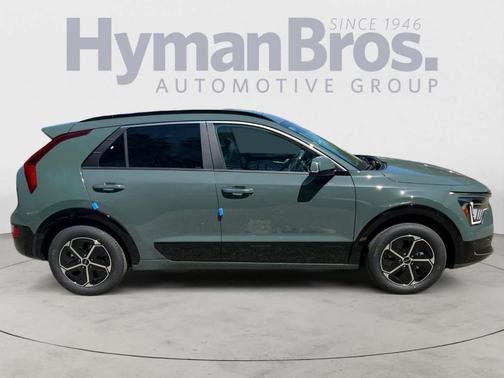2025 Kia Niro SX