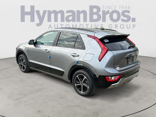 2025 Kia Niro SX