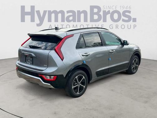 2025 Kia Niro SX