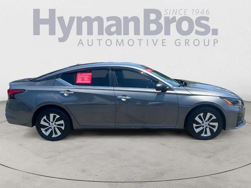Gun Metallic 2025 Nissan Altima S