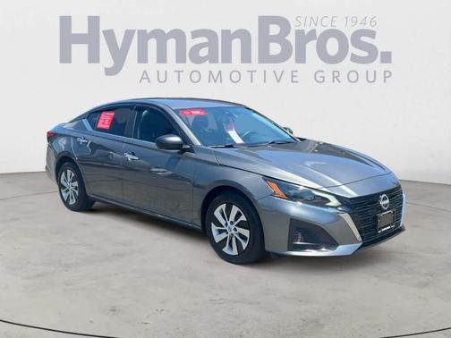 Gun Metallic 2025 Nissan Altima S