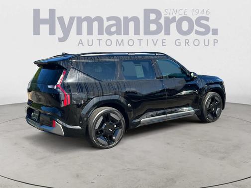 Aurora Black Pearl 2024 Kia EV9 GT-Line