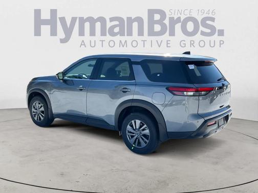 2026 Nissan Pathfinder S