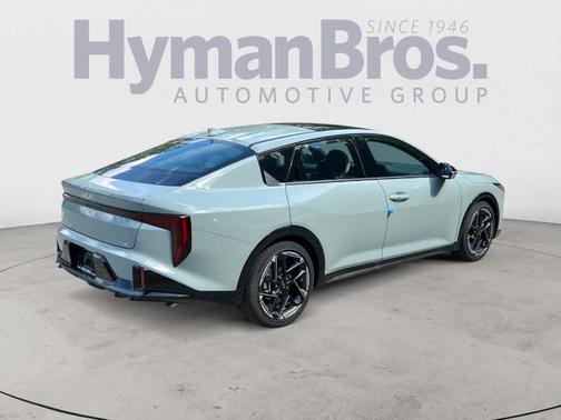 2025 Kia K4 GT-Line