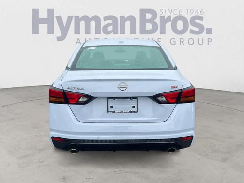 Gray Sky Pearl 2024 Nissan Altima 2.5 SR