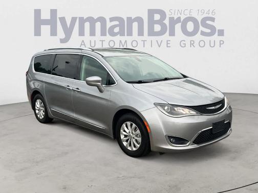 2018 Chrysler Pacifica Touring-L