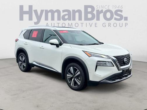 White 2023 Nissan Rogue SL