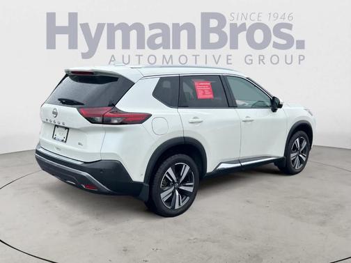 White 2023 Nissan Rogue SL