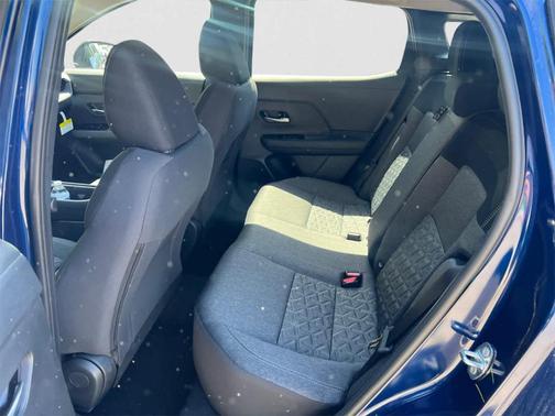 Deep Blue Pearl 2026 Nissan Kicks SV