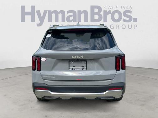 Wolf Gray 2026 Kia Sorento S