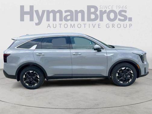 Wolf Gray 2026 Kia Sorento S