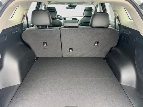 Wolf Gray 2024 Kia Sportage SX