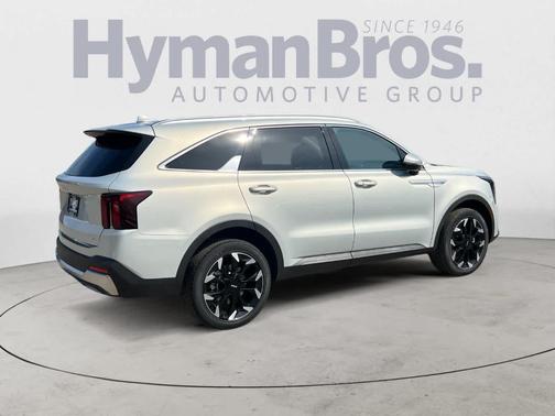 Ivory Silver 2026 Kia Sorento EX
