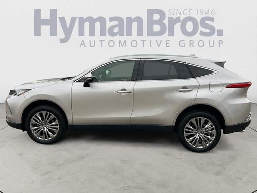 2022 Toyota Venza XLE