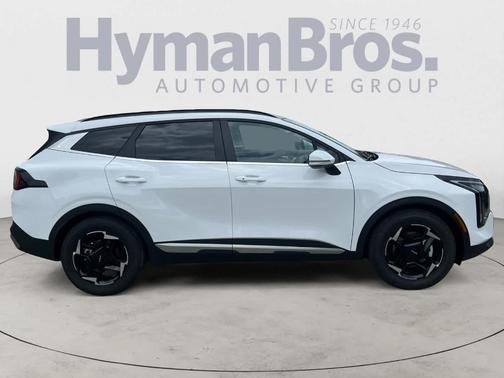 Glacial White Pearl 2026 Kia Sportage EX
