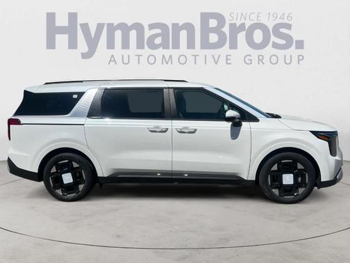 Snow White Pearl 2026 Kia Carnival EX