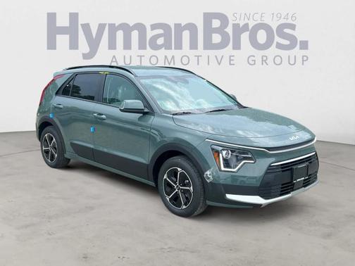 Green 2026 Kia Niro EX
