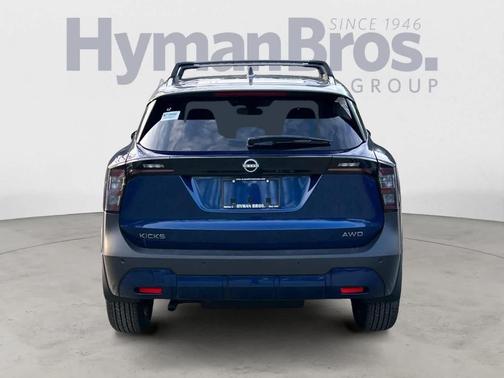 2025 Nissan Kicks SV