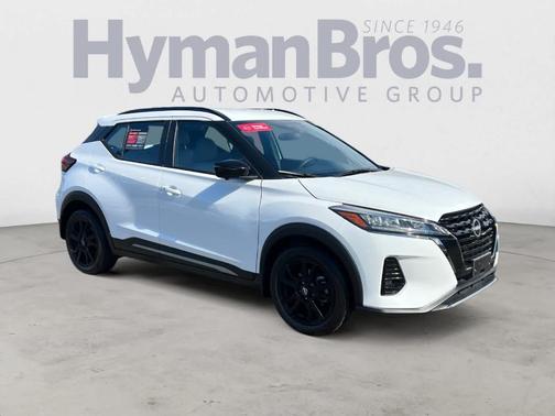 2024 Nissan Kicks SR