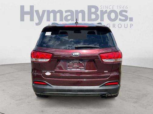 Sangria Red 2017 Kia Sorento LX