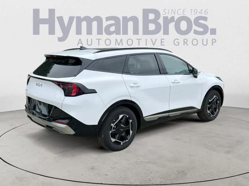 Glacial White Pearl 2026 Kia Sportage SX