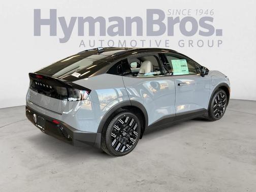 Boulder Gray Metallic 2026 Nissan Leaf PLATINUM+