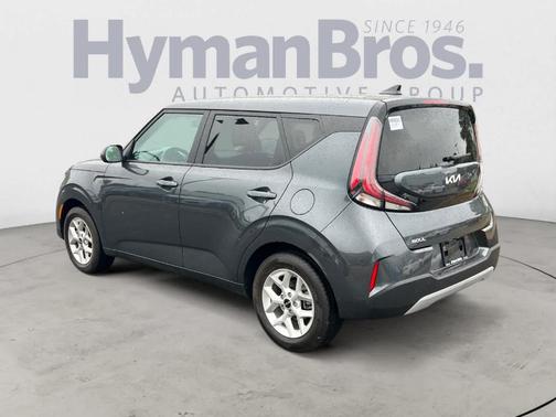 Gravity Gray 2025 Kia Soul LX