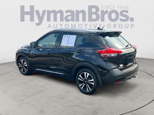 2020 Nissan Kicks SR