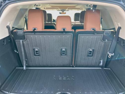 Black 2026 Nissan Pathfinder Platinum