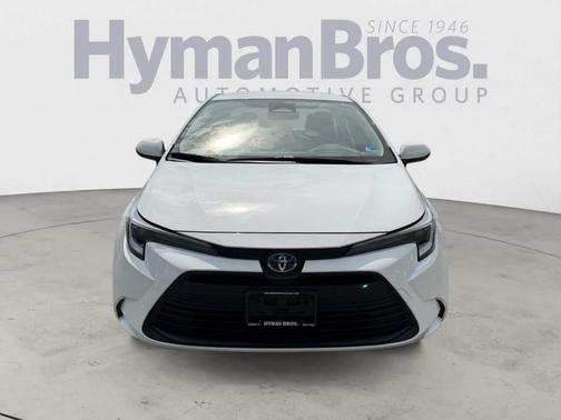 Ice 2023 Toyota Corolla Hybrid LE