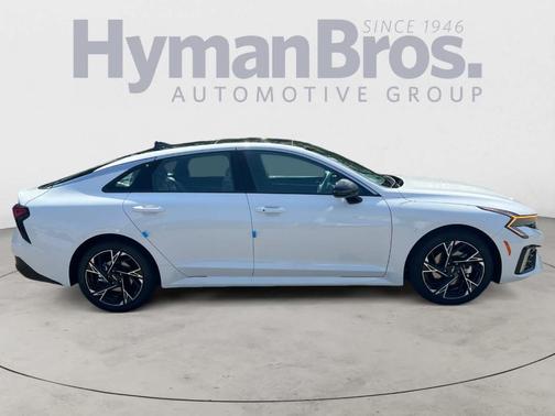 2025 Kia K5 GT-Line