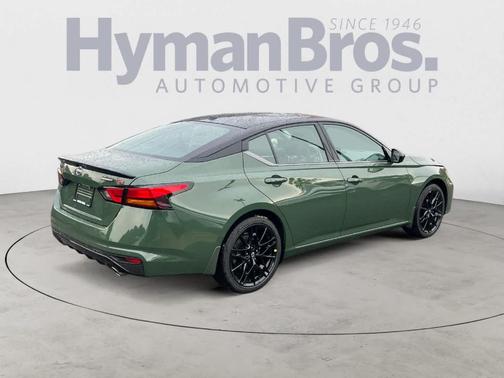 2t Grn Blk Roof 2026 Nissan Altima 2.5 SR