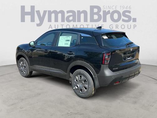 Super Black 2026 Nissan Kicks S