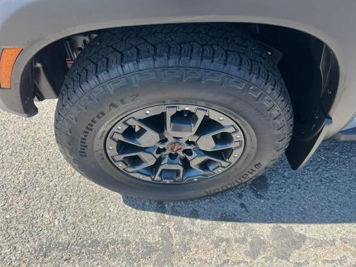 Boulder Gray Pearl 2023 Nissan Frontier PRO-4X