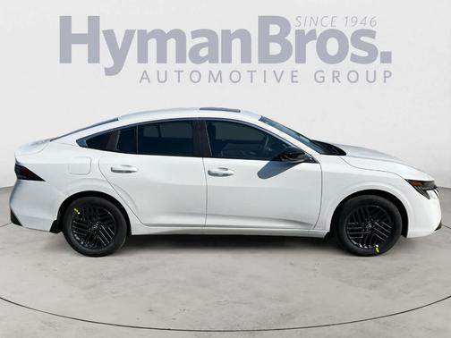Cloud White 2026 Nissan Sentra SV